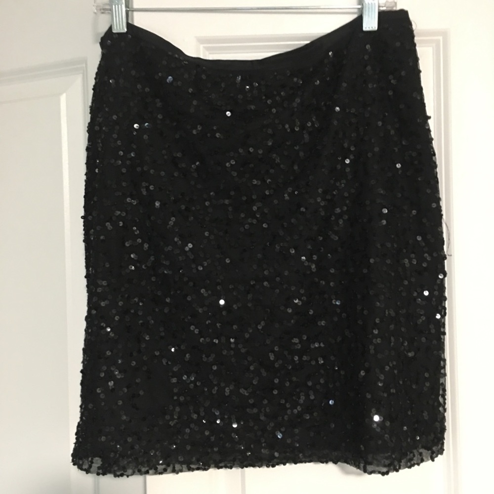 Sequined mini skirt, size 14